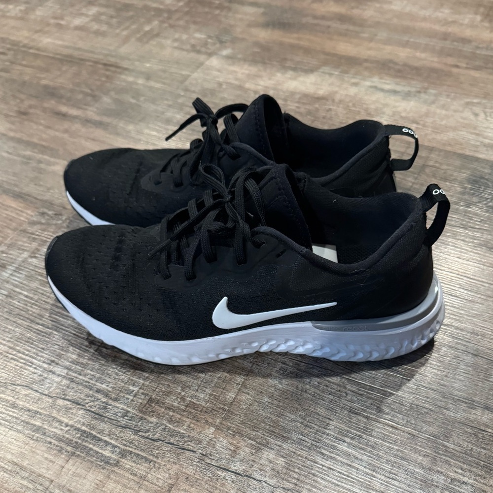 Women’s Nike Odyssey React Running Shoes - size 8.5